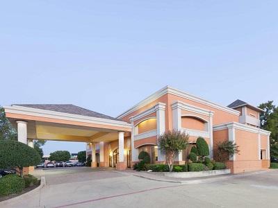 Days Inn By Wyndham Dallas Irving Exterior foto